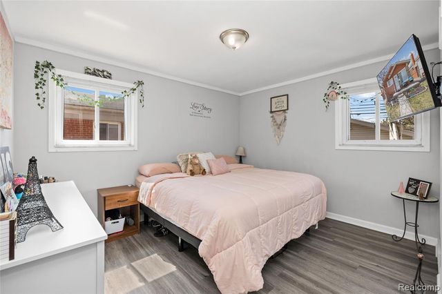 32099 Saint Margaret Street, Saint Clair Shores, MI 48082