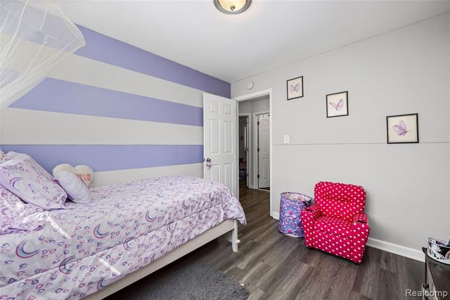 32099 Saint Margaret Street, Saint Clair Shores, MI 48082