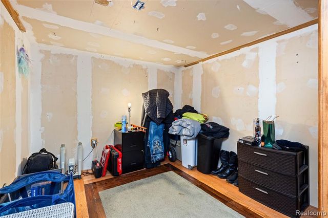 32099 Saint Margaret Street, Saint Clair Shores, MI 48082