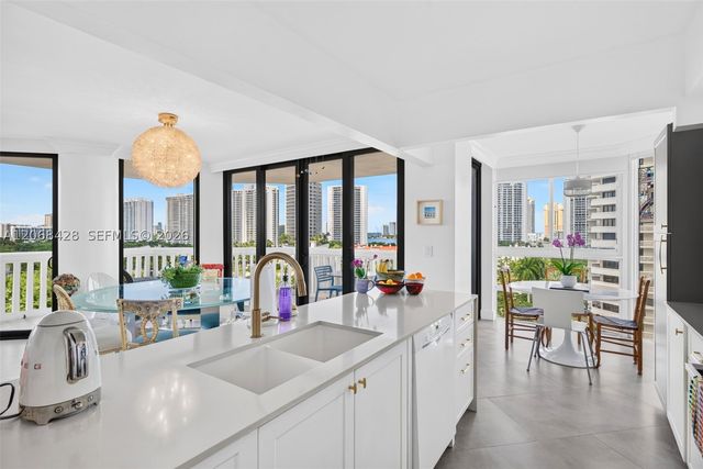 1000 Island Blvd 1204, Aventura, FL 33160
