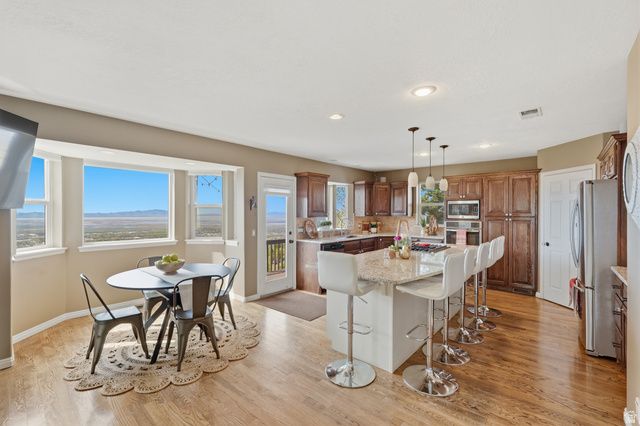 2806 S MAPLE COVE DR, Bountiful, UT 84010