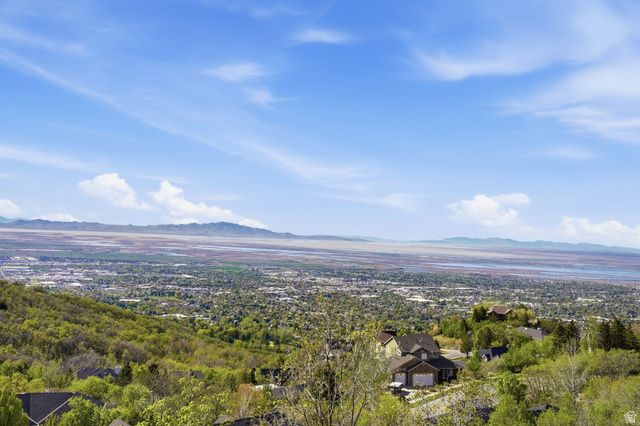 2806 S MAPLE COVE DR, Bountiful, UT 84010