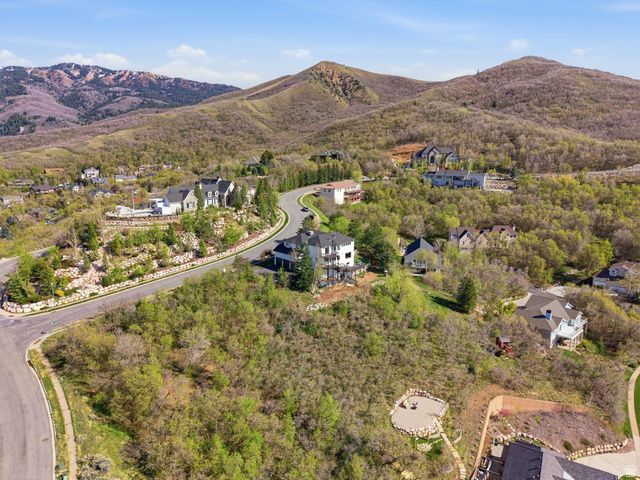 2806 S MAPLE COVE DR, Bountiful, UT 84010