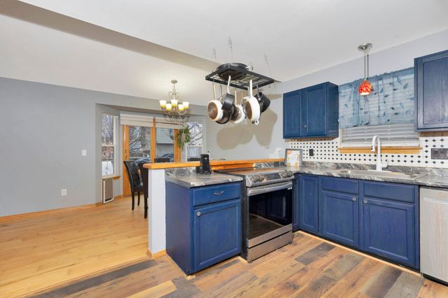 1917 N Covington St, Wichita, KS 67212