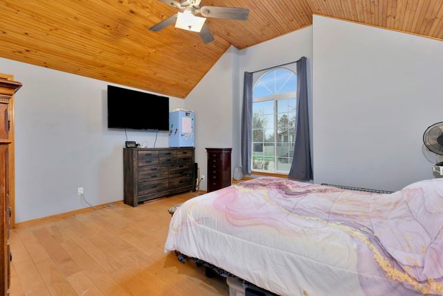 1917 N Covington St, Wichita, KS 67212