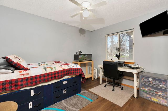 1917 N Covington St, Wichita, KS 67212