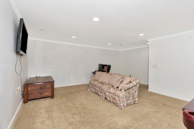 1917 N Covington St, Wichita, KS 67212