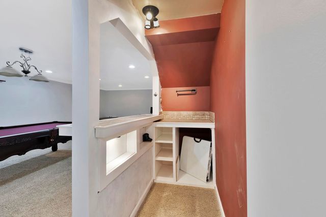 1917 N Covington St, Wichita, KS 67212