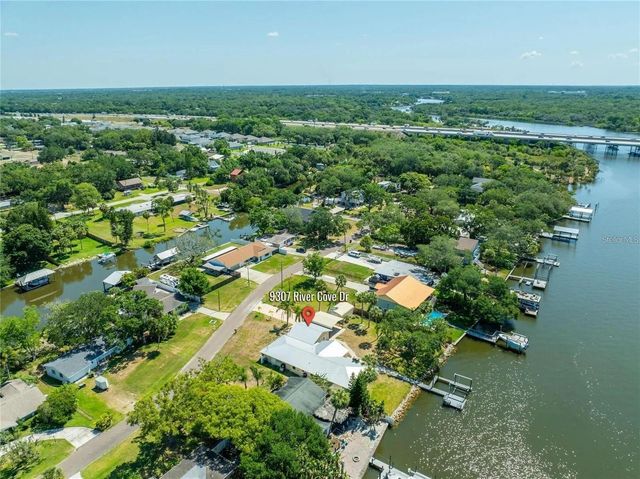 9307 RIVER COVE DRIVE, Riverview, FL 33578