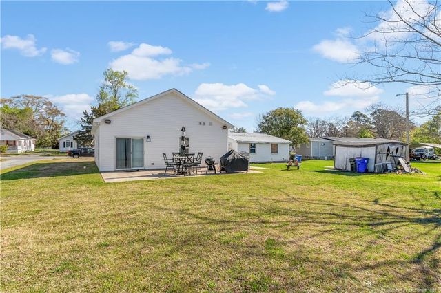 323 W Wooddall Street, Benson, NC 27504