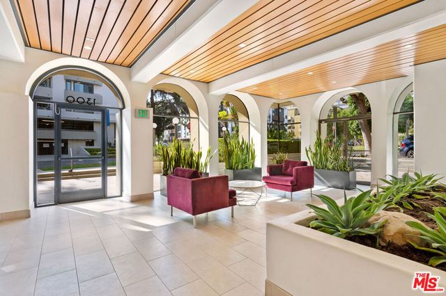 1300 Midvale Avenue 409, Los Angeles, CA 90024