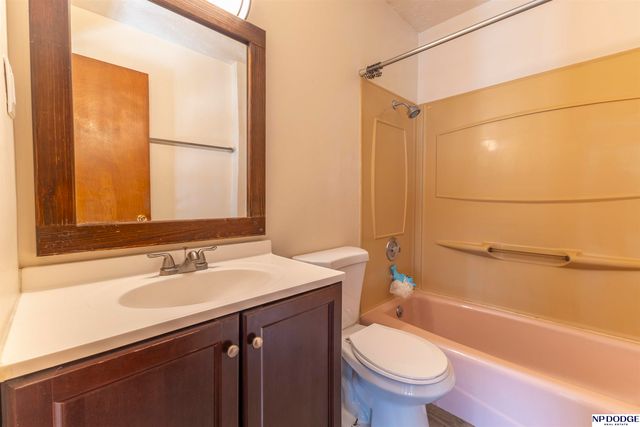 1505 Mildred Avenue, Bellevue, NE 68005