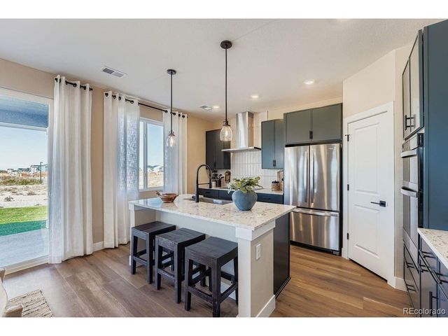 46431 Heritage Ave, Bennett, CO 80102