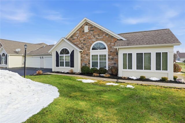 291 Maryview Drive, Penfield, NY 14580