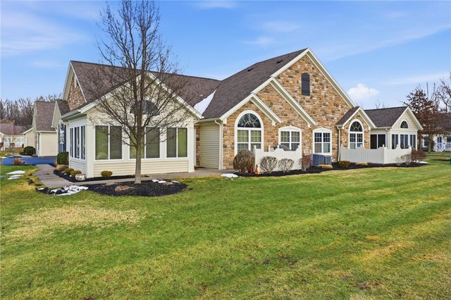 291 Maryview Drive, Penfield, NY 14580