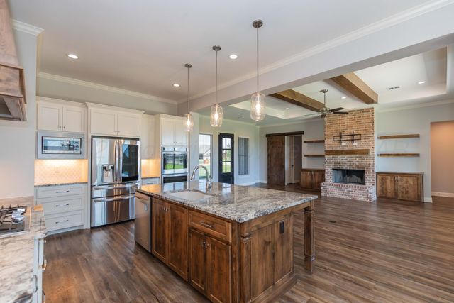 9241 COPPER CREEK Drive, Amarillo, TX 79119