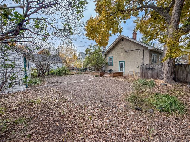 1801 44th Avenue N, Minneapolis, MN 55412