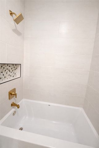 1453 Lois Chesney St, Corpus Christi, TX 78415