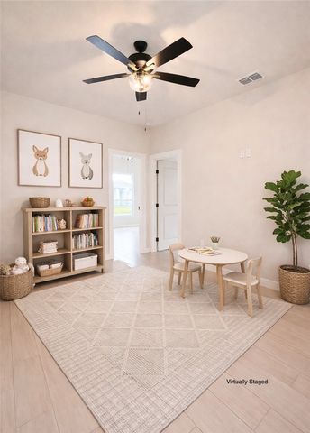 1453 Lois Chesney St, Corpus Christi, TX 78415