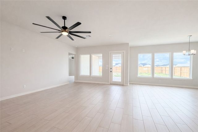 1453 Lois Chesney St, Corpus Christi, TX 78415