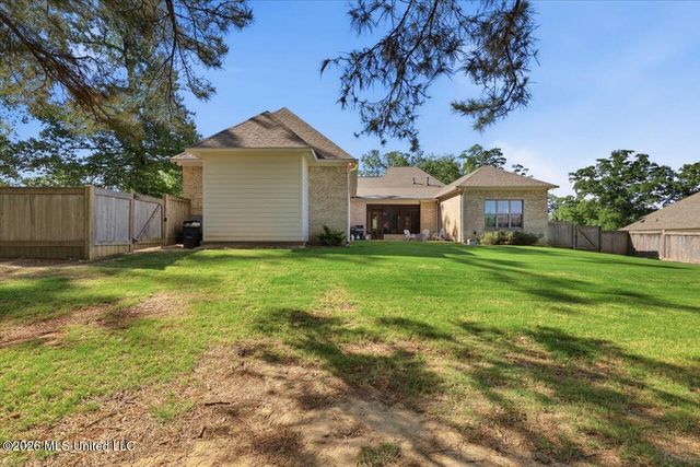 109 Cedar Hill Way, Clinton, MS 39056