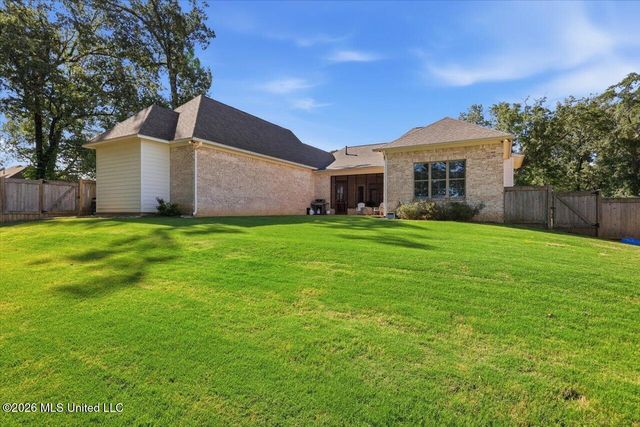 109 Cedar Hill Way, Clinton, MS 39056