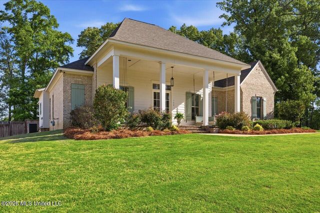 109 Cedar Hill Way, Clinton, MS 39056