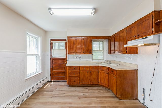 216 E 141st Place, Dolton, IL 60419