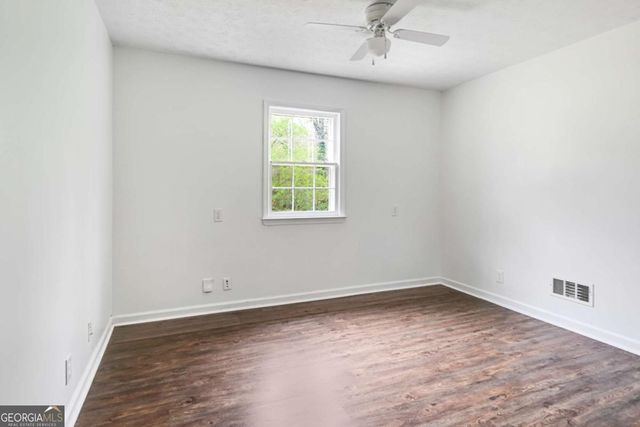 4711 Nutmeg Way SW, Lilburn, GA 30047