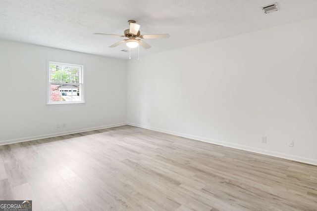 4711 Nutmeg Way SW, Lilburn, GA 30047