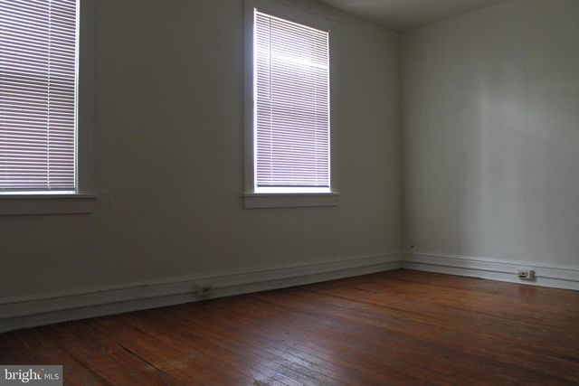 929 EDGEWOOD AVE, Lancaster, PA 17603