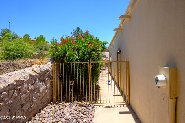 2623 Comstock Court, Las Cruces, NM 88011