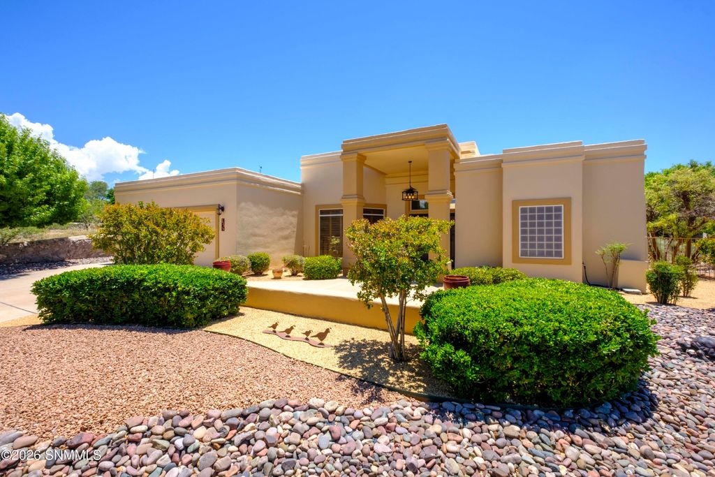 2623 Comstock Court, Las Cruces, NM 88011