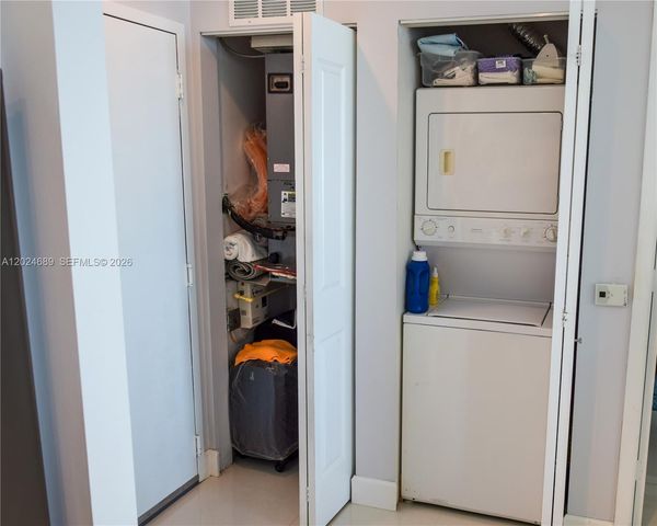 3180 SW 22nd Ter PH203, Miami, FL 33145