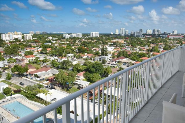 3180 SW 22nd Ter PH203, Miami, FL 33145