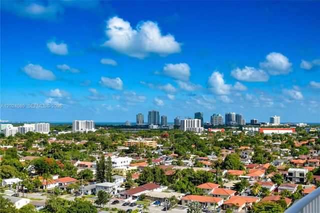 3180 SW 22nd Ter PH203, Miami, FL 33145