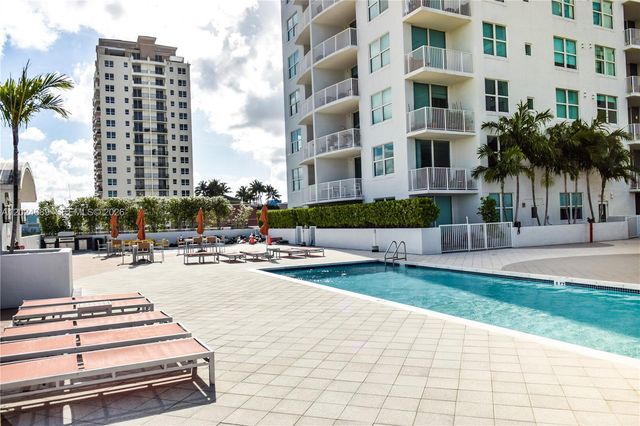 3180 SW 22nd Ter PH203, Miami, FL 33145