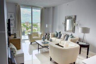 3180 SW 22nd Ter PH203, Miami, FL 33145