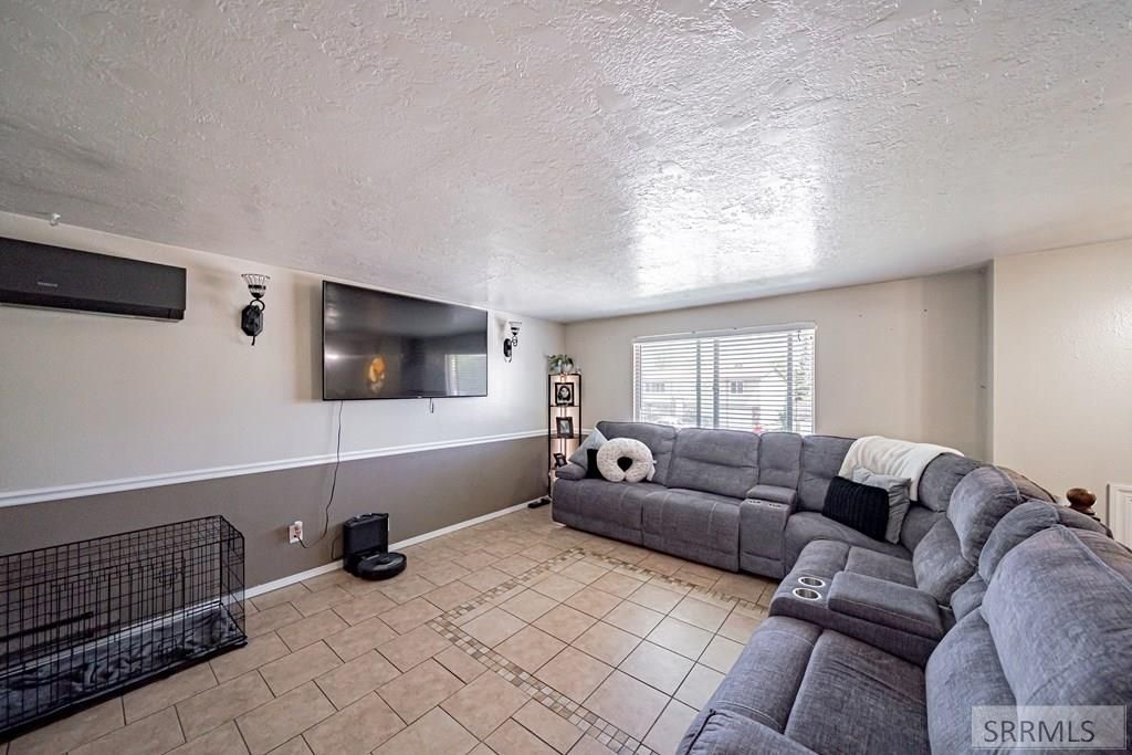 Image 7 of property listing at 847 Chantilly Lane, Idaho Falls, ID 83402