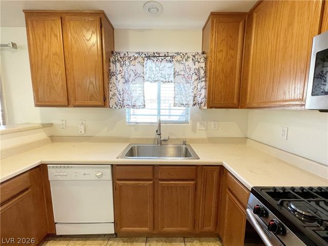 1836 Luna Alegre Street, Las Vegas, NV 89115