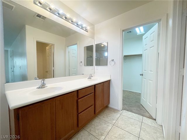 1836 Luna Alegre Street, Las Vegas, NV 89115