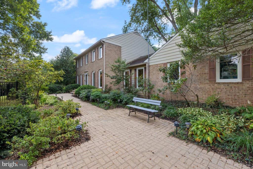 16400 MONTECREST LN, Gaithersburg, MD 20878