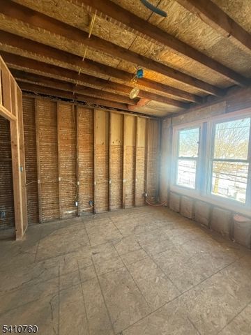 539 18Th Ave, Newark City, NJ 07103