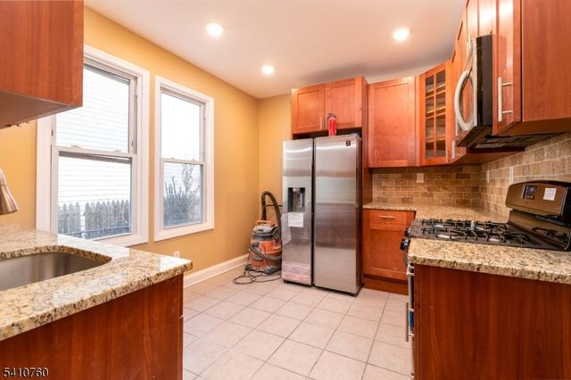 539 18Th Ave, Newark City, NJ 07103