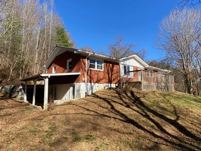 85 Fentress Dr, Erin, TN 37061