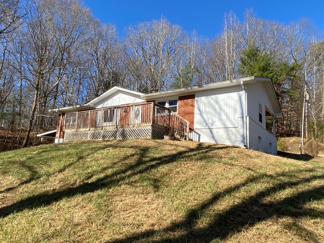 85 Fentress Dr, Erin, TN 37061