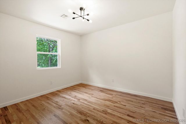 6763 E Independence Place, Tulsa, OK 74115