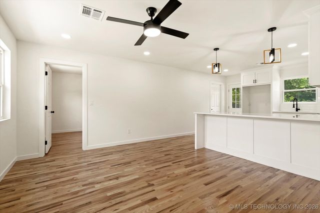 6763 E Independence Place, Tulsa, OK 74115