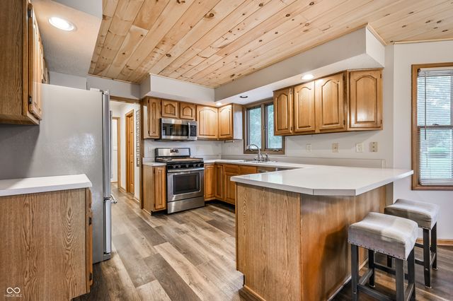10241 Forest Creek Drive, Indianapolis, IN 46239