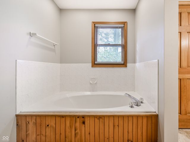 10241 Forest Creek Drive, Indianapolis, IN 46239